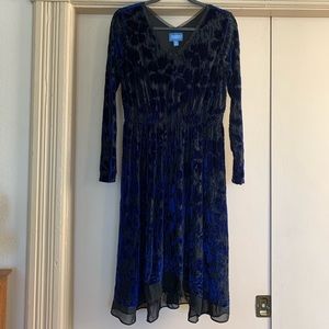 Simply Vera Vera Wang Dresses - Simply Vera Blue Floral Velvet Long Sleeve Dress Simply Vera Vera Wang Dresses - Simply Vera Blue Floral Velvet Long Sleeve Dress